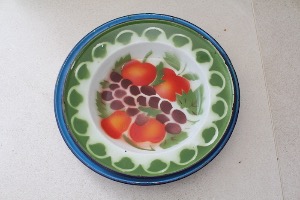 에나멜 접시 (과일 패턴)